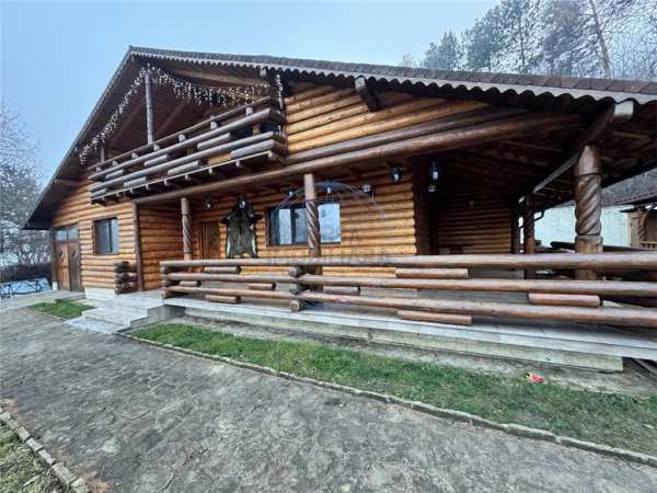 Casa spatioasa, ideala pentru locuinta sau afacere ã¢â¬â 1500 mp teren, situata pe drumul principal  vrancea -- brasov