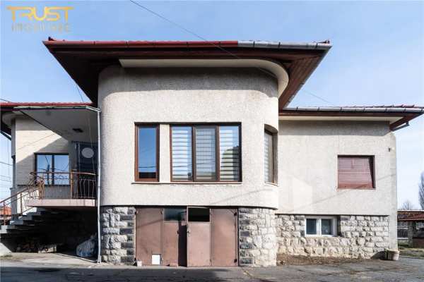 Comision 0% l casa solida l 2000 mp teren l huedin