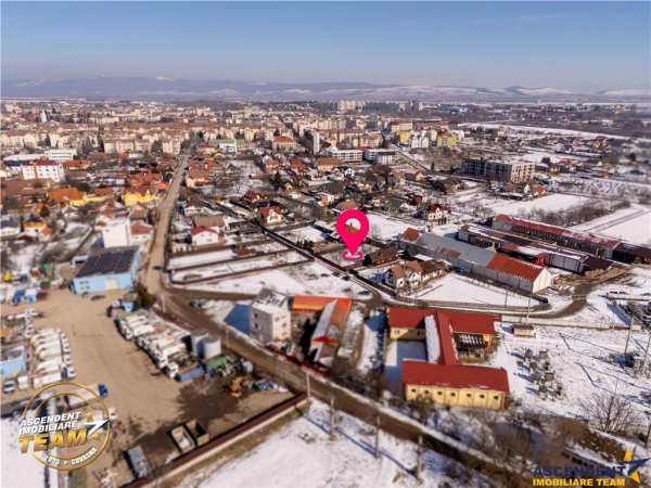 Film! teren intravilan 815 mp + casuta de lemn, lenin, sfantu gheorghe