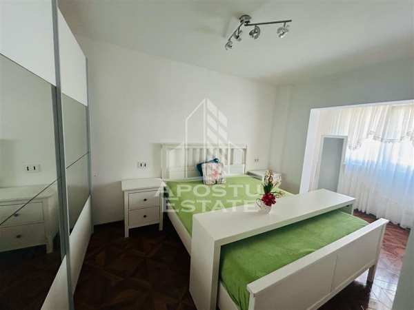 Apartament cu 3 camere, open space, in zona lipovei
