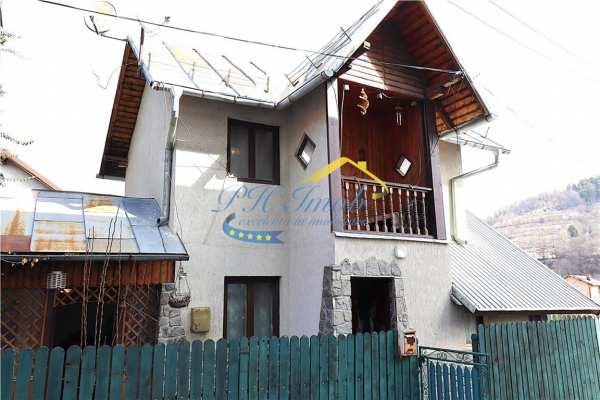 Casa de vanzare valea doftanei, prahova