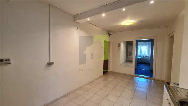 Spatiu de birou central - judecatorie