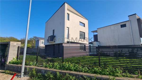 Comision 0% casa/vila moderna semi-finisata intare dumbravita padure