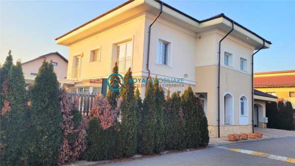 Royal imobiliare  - vanzare vila de lux zona paulesti