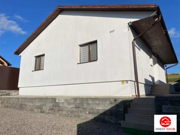 De vanzare casa unifamiliala, in cristesti, zona materom