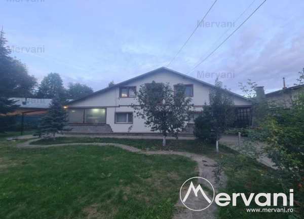Casa de vacanta de vanzare in provita de jos