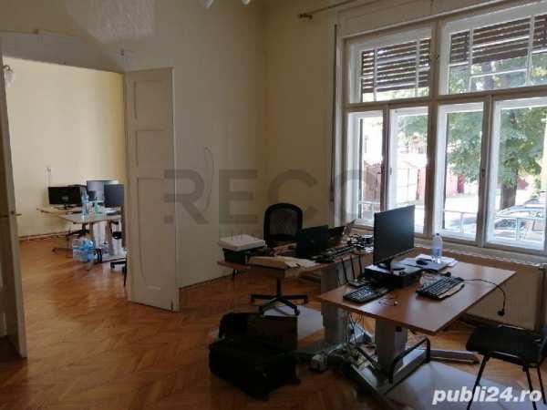Reco spatiu de birouri dar pretabil si pentru locuit