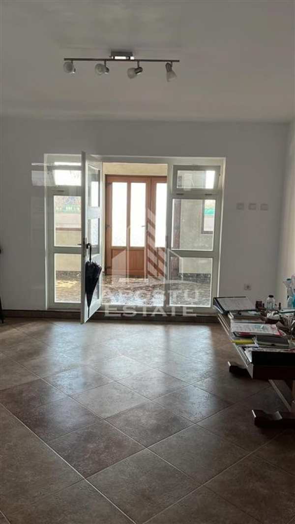 Casa individuala in recas cu front stradal de 45 ml si teren  1677 mp